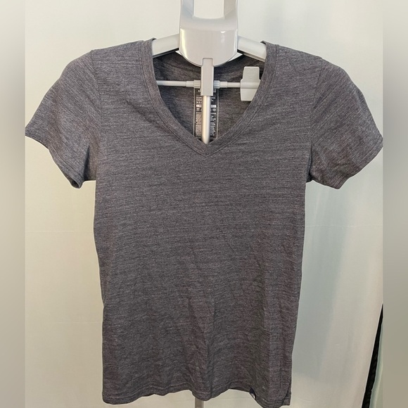 The North Face Gray Shirt‎ size XS - Picture 1 of 5